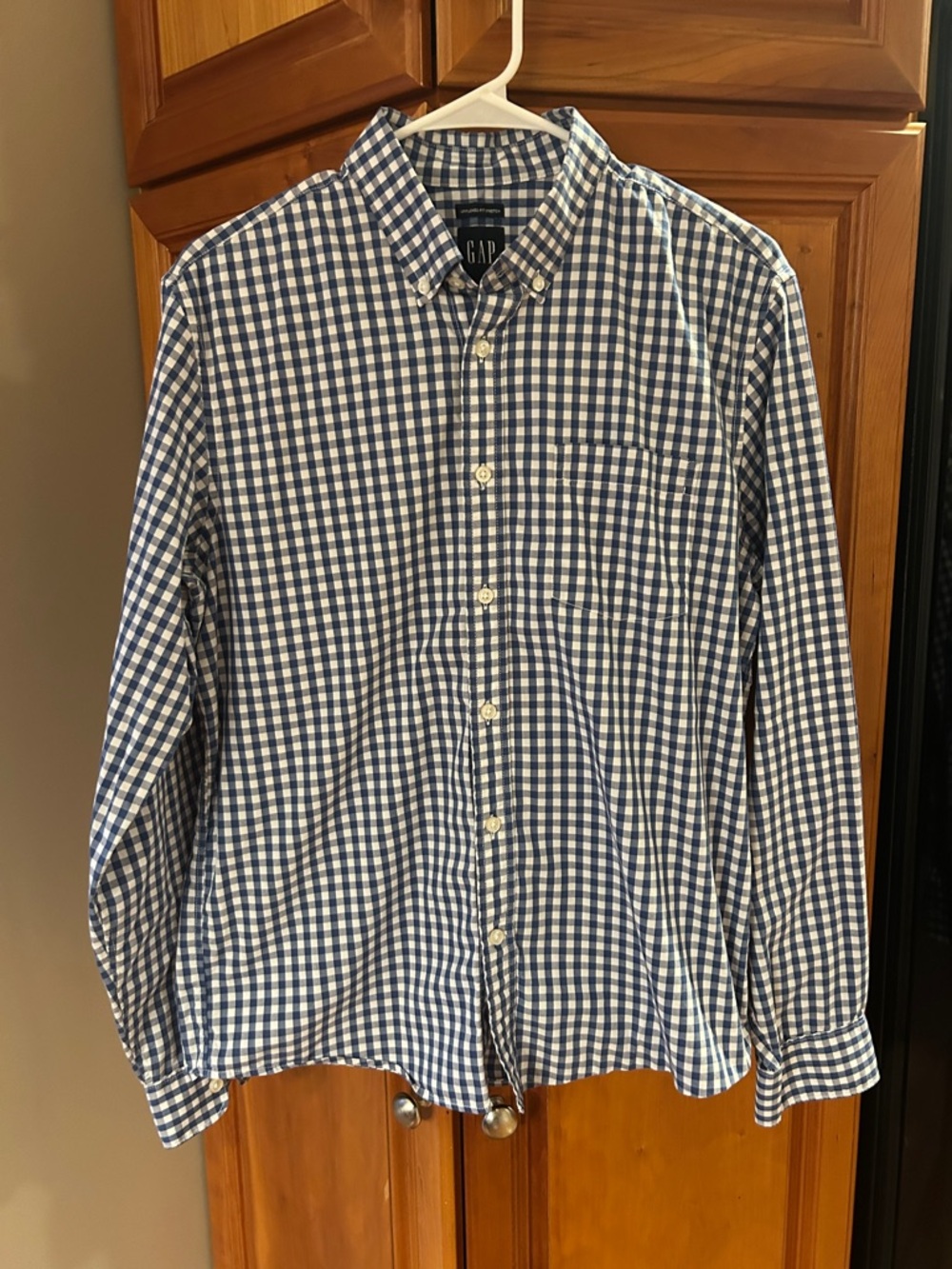GAP Men's UNTUCKED FIT STRETCH Blue & White Gingham Button-Down Shirt, sz medium